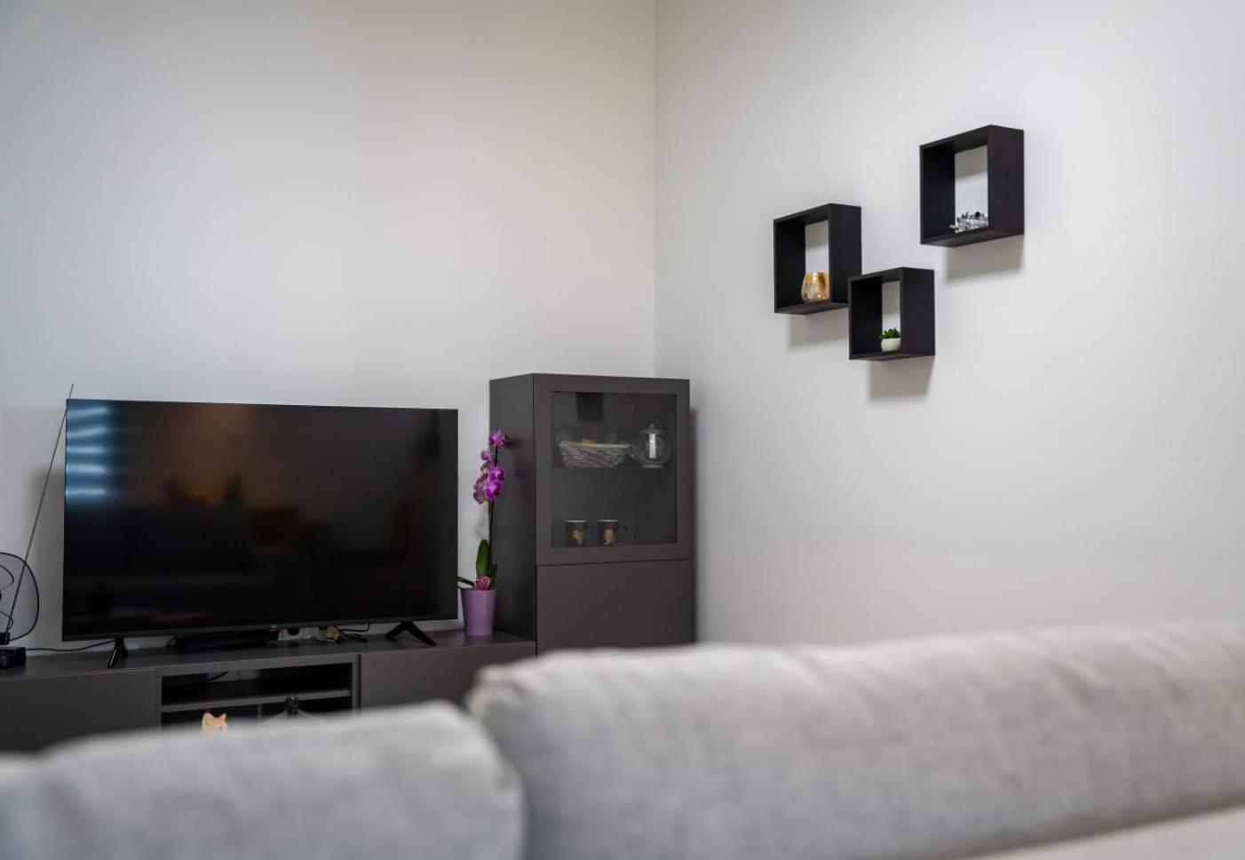 Apartman Mihovil Gospic Ngoại thất bức ảnh