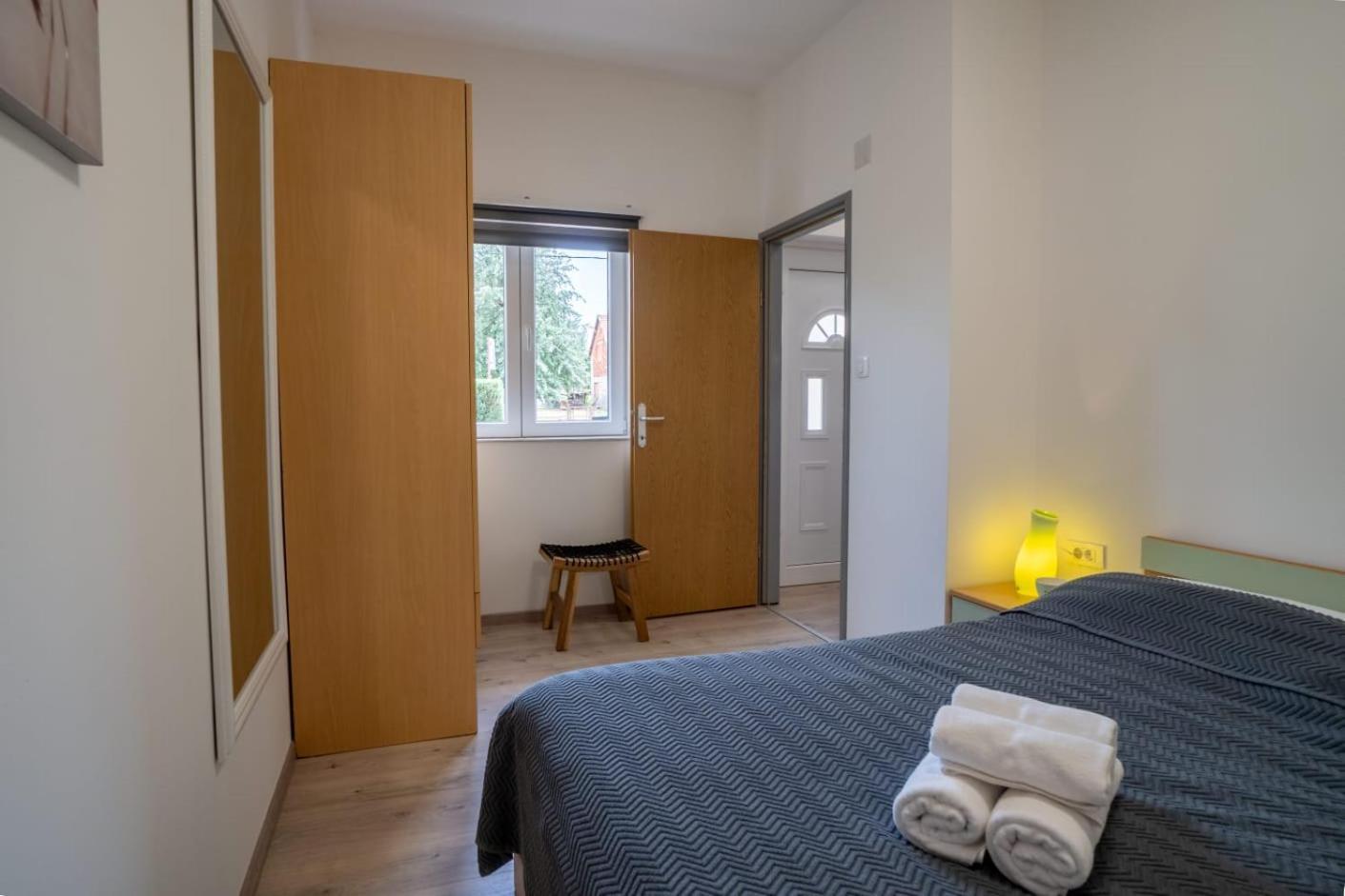 Apartman Mihovil Gospic Ngoại thất bức ảnh